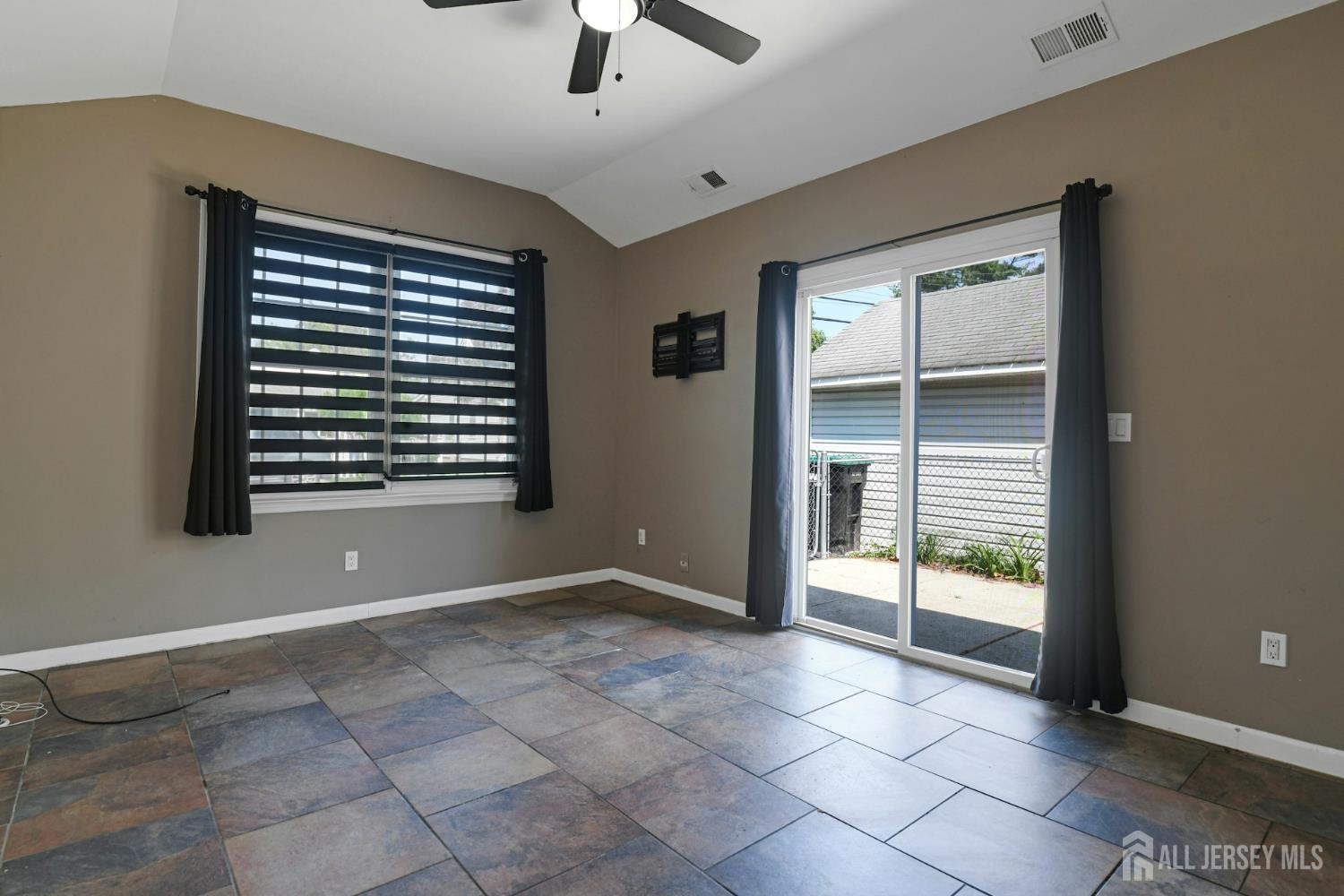 385 Shoreland Circle, Old Bridge, NJ, 08879 image 17