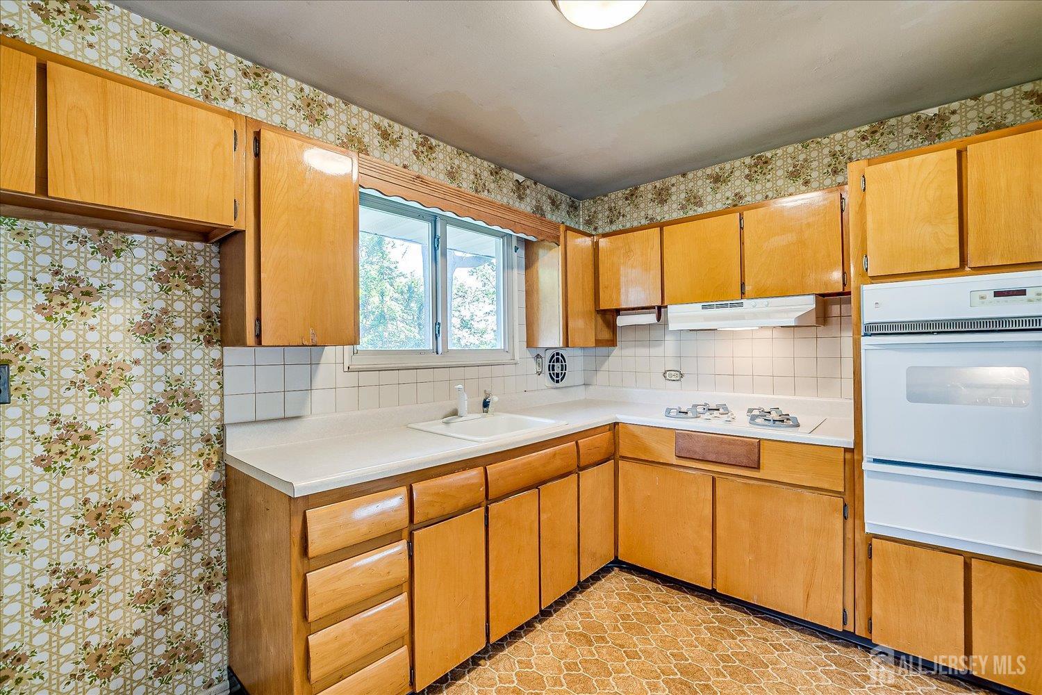 46 Athens Avenue, Old Bridge, NJ, 08879 image 12