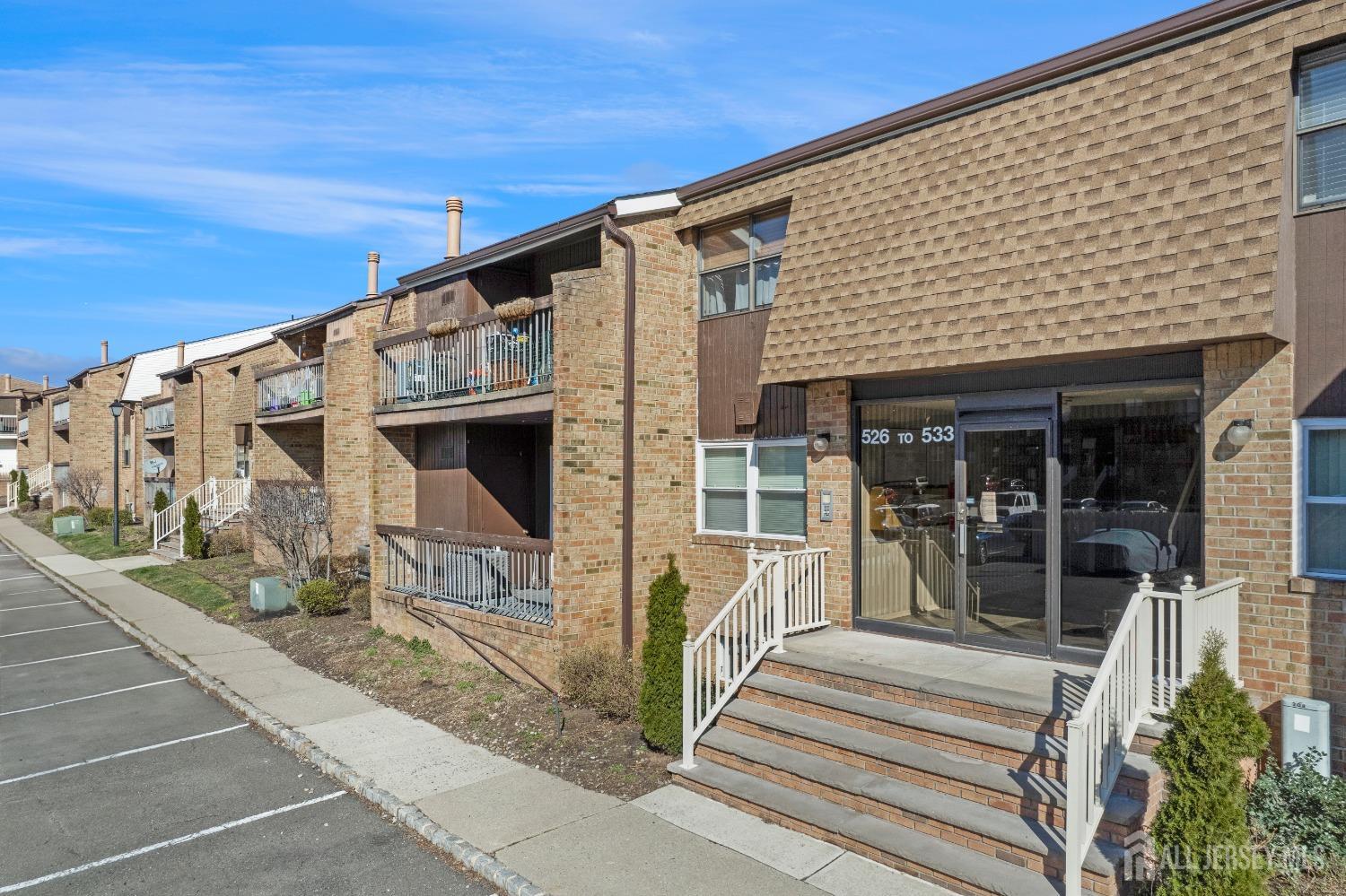 529 Sharon Garden Court, Woodbridge Proper, NJ, 07095