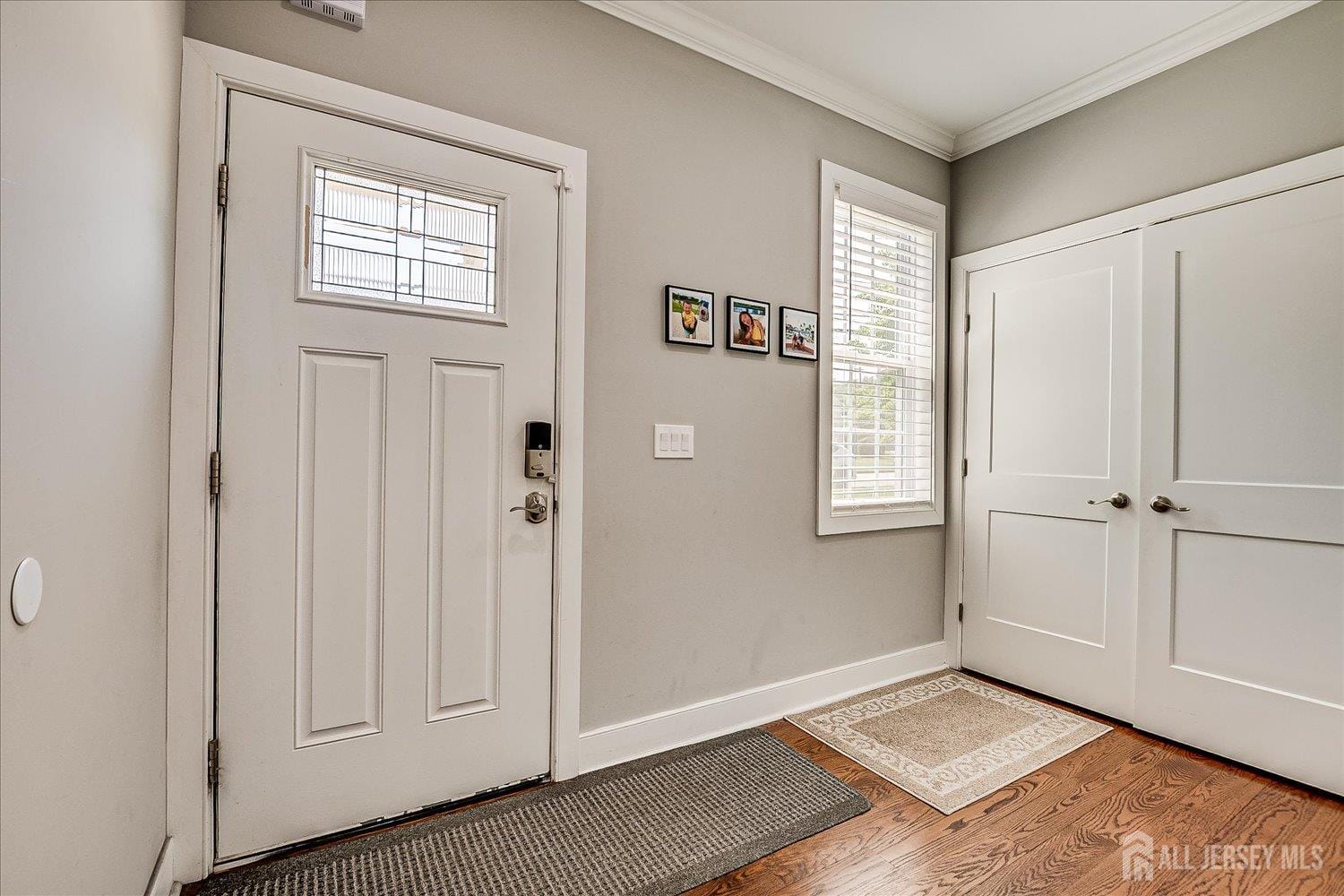 84 E Cliff Road, Colonia, NJ, 07067