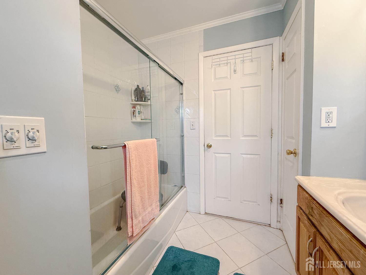 51 Vera Street, Piscataway, NJ, 08854 image 21