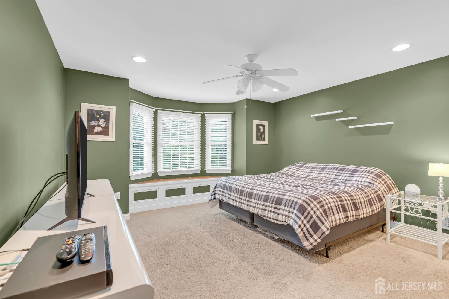 329 Valley View Circle, Freehold Twp, NJ, 07728 image 37