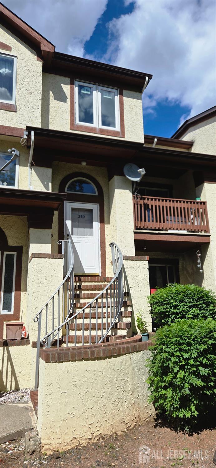 310 Michaels Court 310, Woodbridge Proper, NJ, 07095