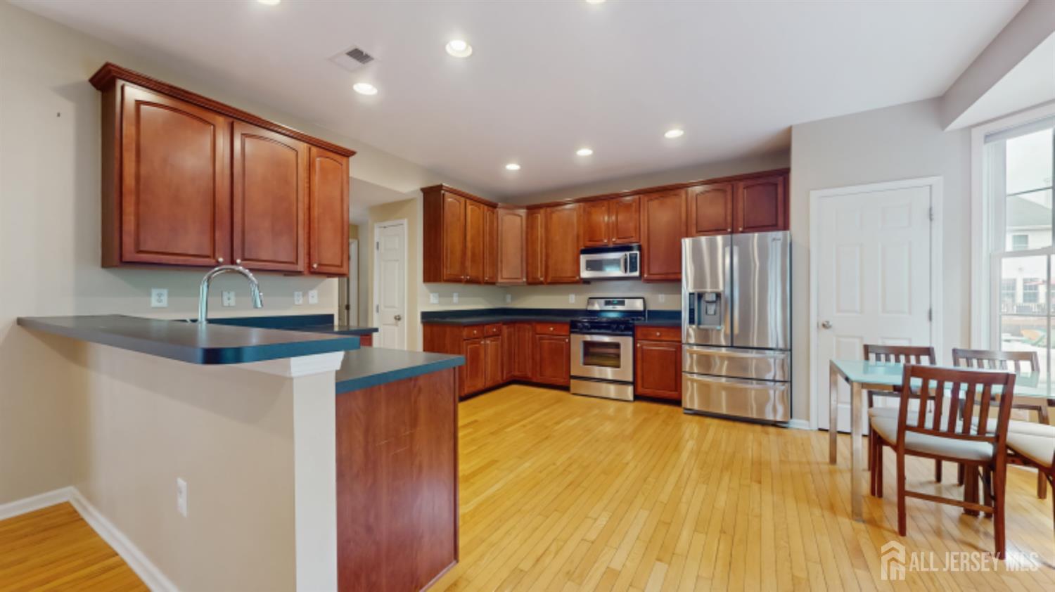 28 Walden Court, Old Bridge, NJ, 08857 image 10