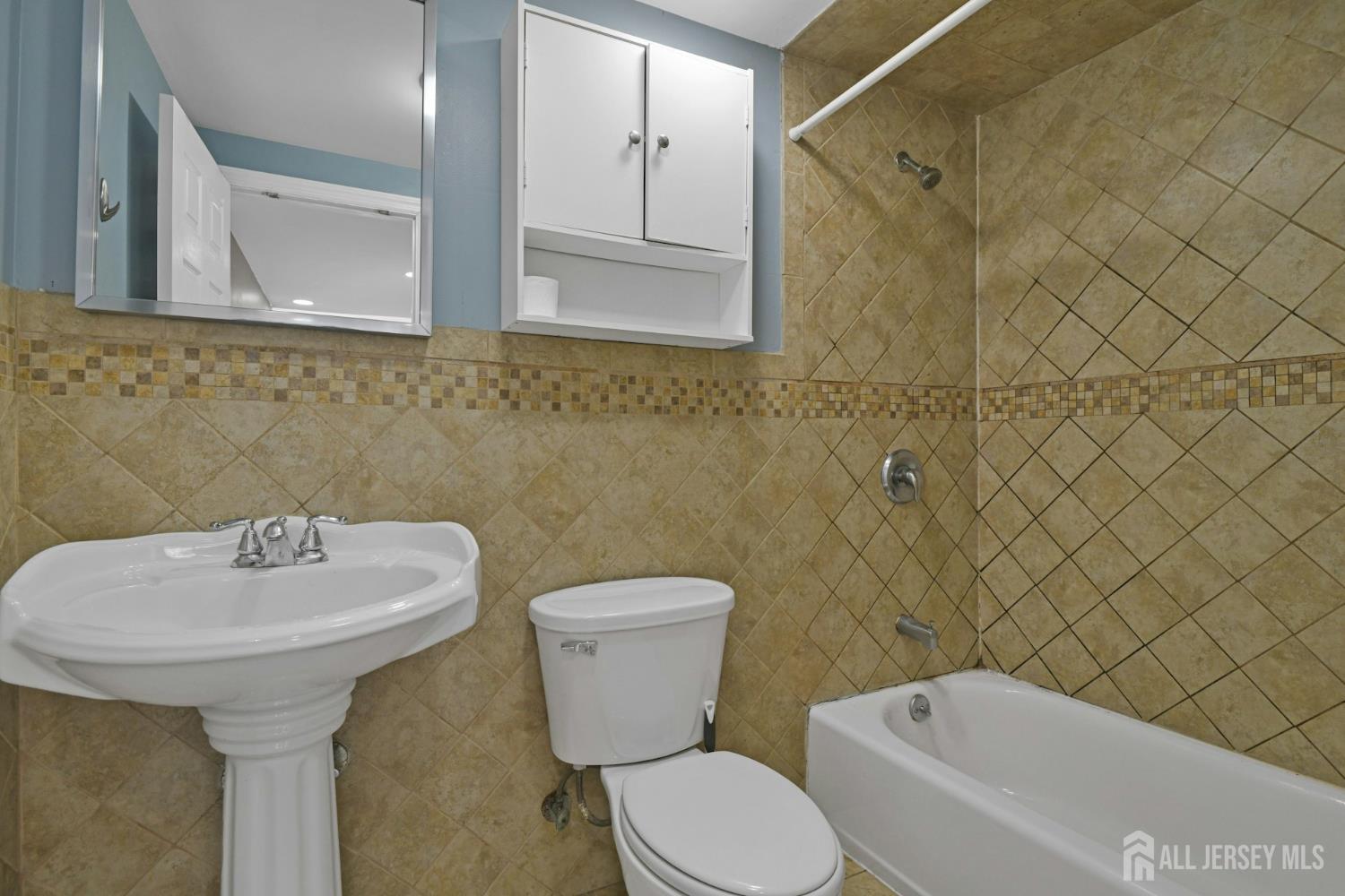 385 Shoreland Circle, Old Bridge, NJ, 08879 image 21