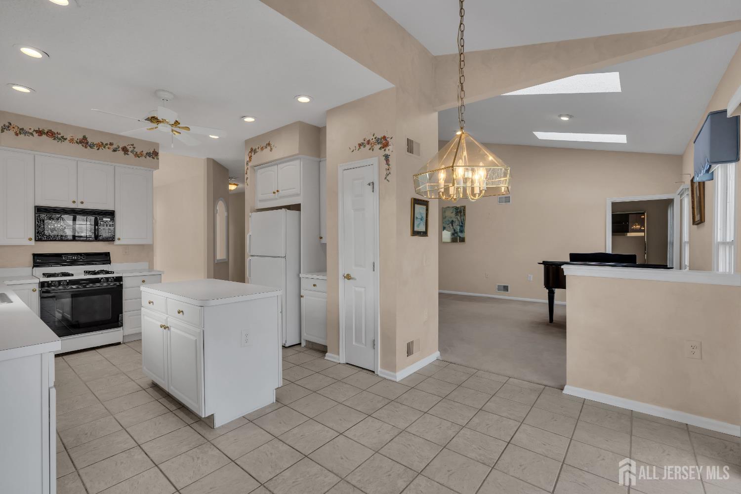 16 Brighton Court, Monroe, NJ, 08831 image 9