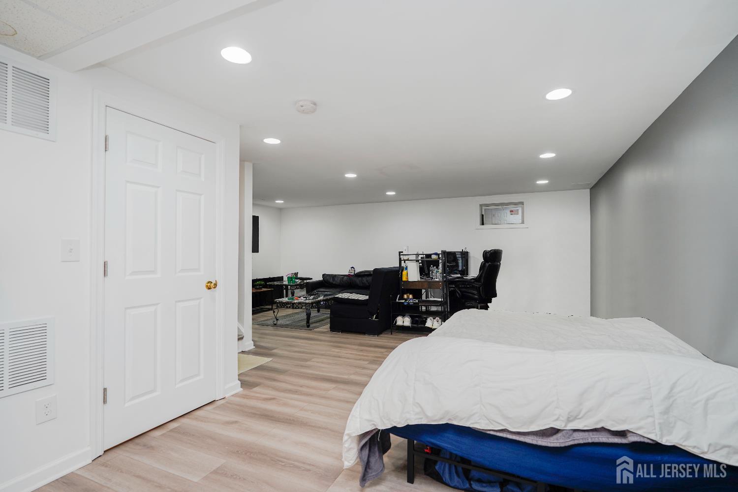 324 Oak Knoll Drive, Manalapan, NJ, 07726 image 23