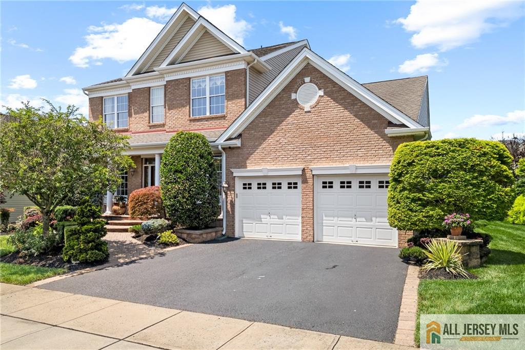 8 Tamarack Road Image 2