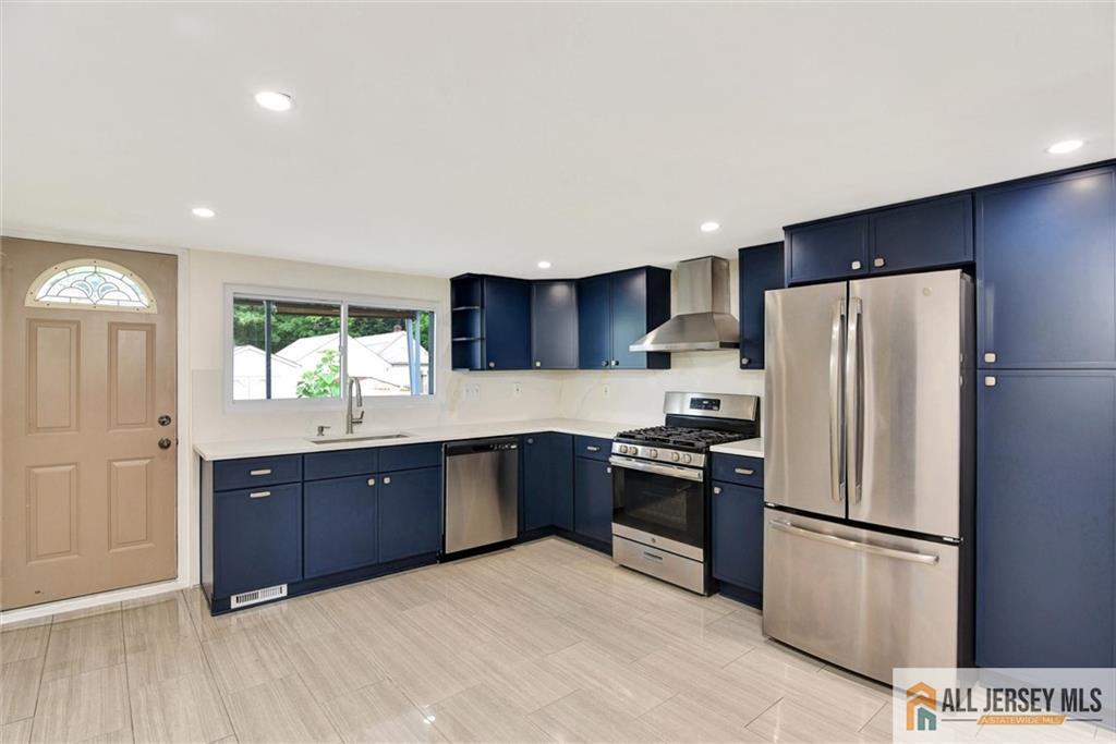 27 Laurel Street, South Amboy, NJ, 08879 image 15