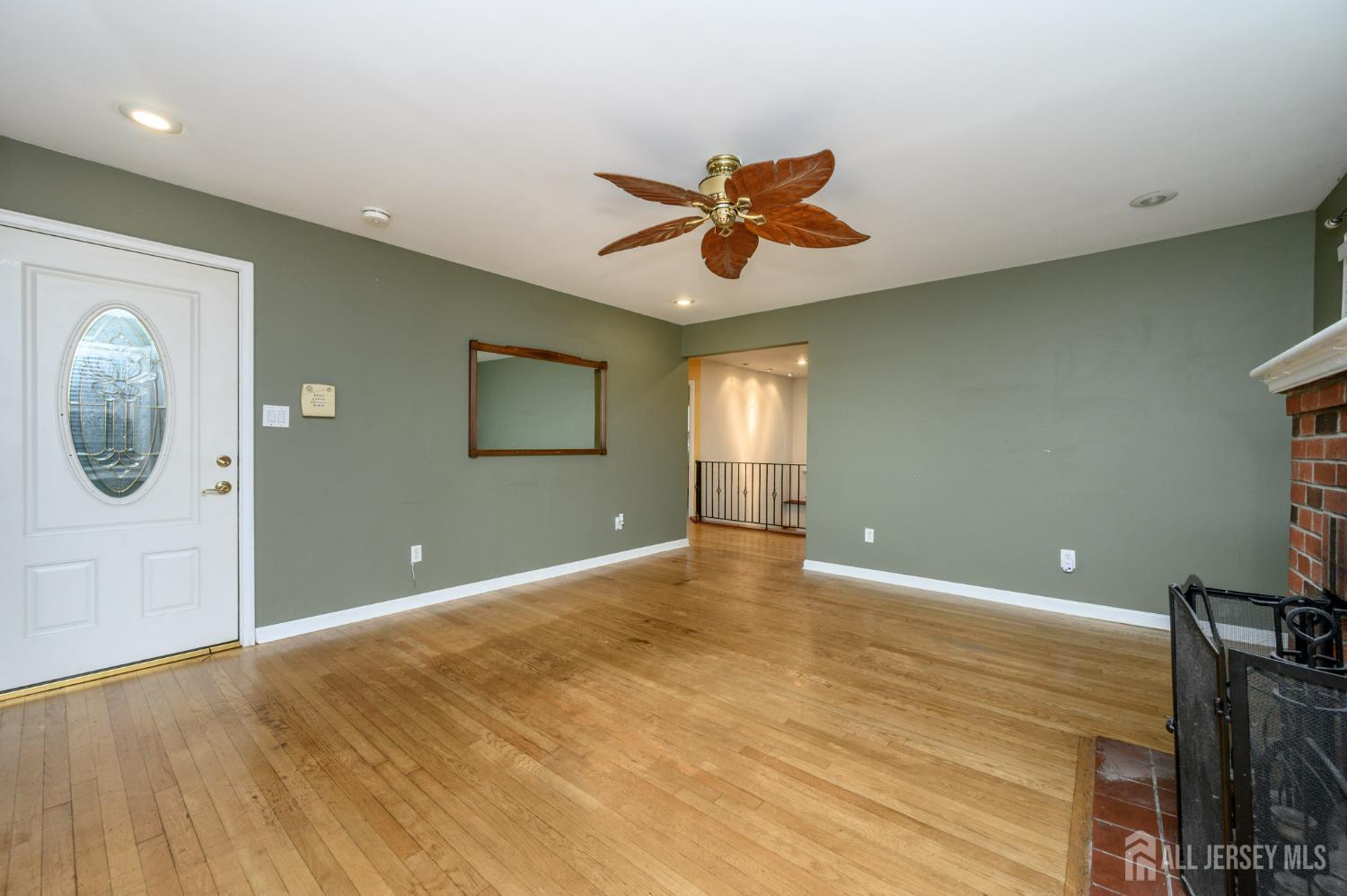 4 Ashwood Place, North Brunswick, NJ, 08902