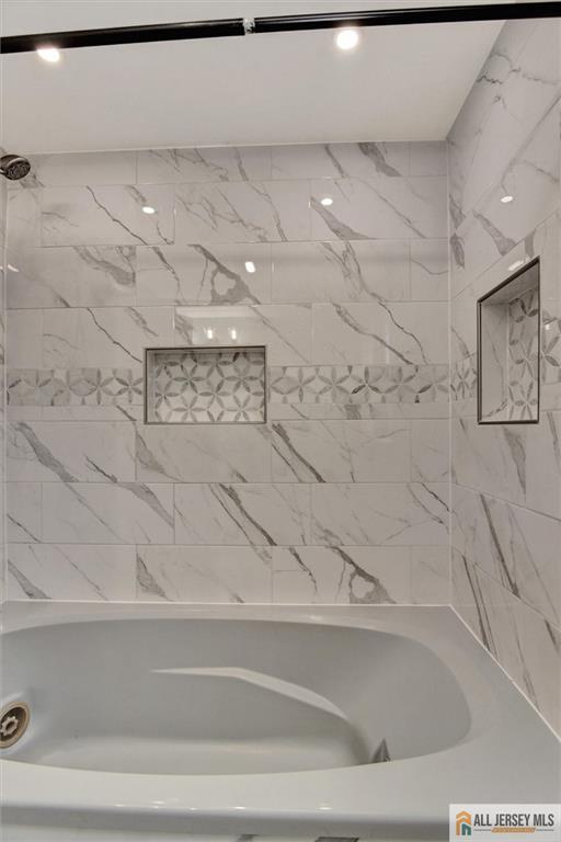 27 Laurel Street, South Amboy, NJ, 08879 image 24