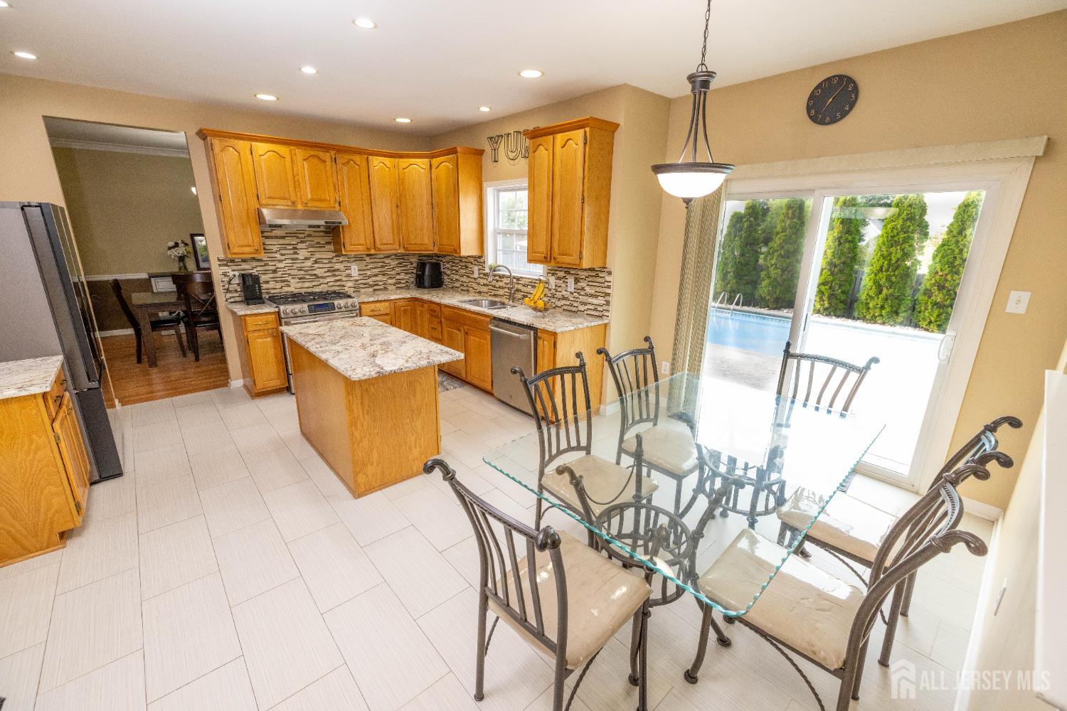 19 Larkspur Drive, South Brunswick, NJ, 08810 image 11