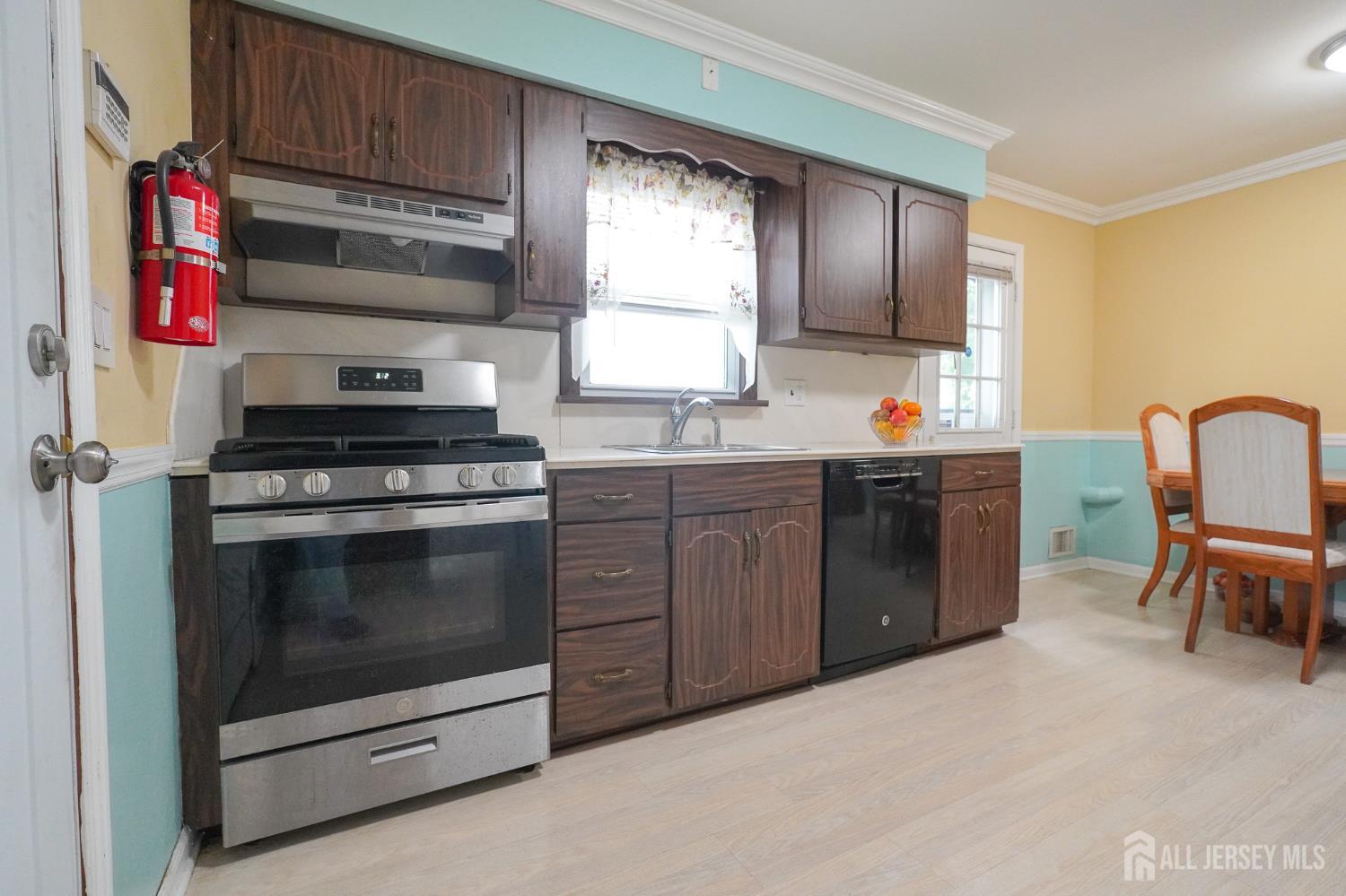 51 Vera Street, Piscataway, NJ, 08854 image 13