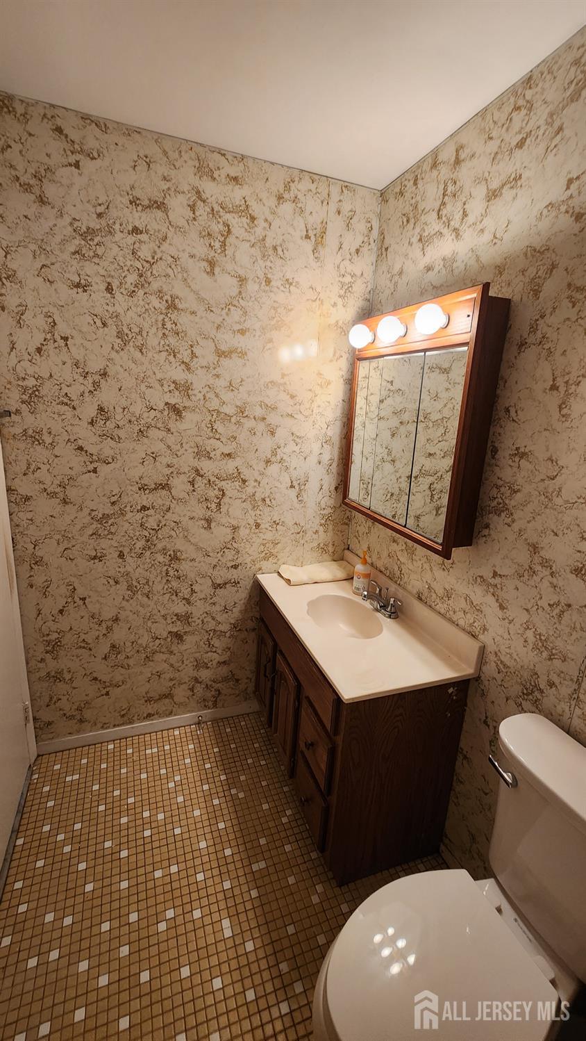 4 Florida Court, Old Bridge, NJ, 07747 image 24
