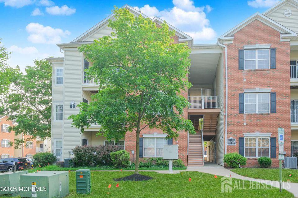 511 Coppola Drive Image 1