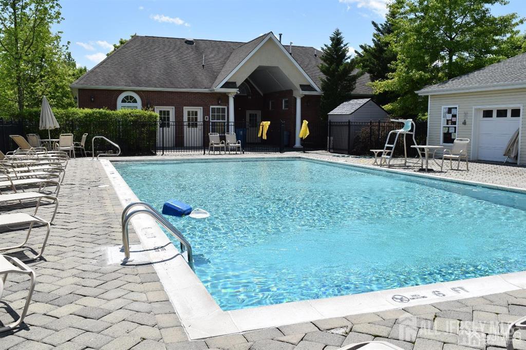 73 Forest Drive Image 3