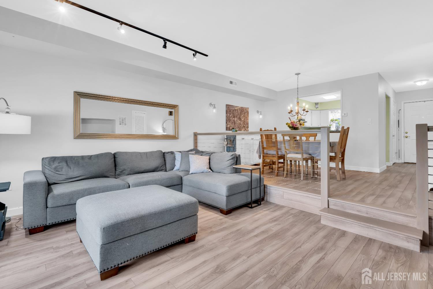806 Darlington Drive Image 3