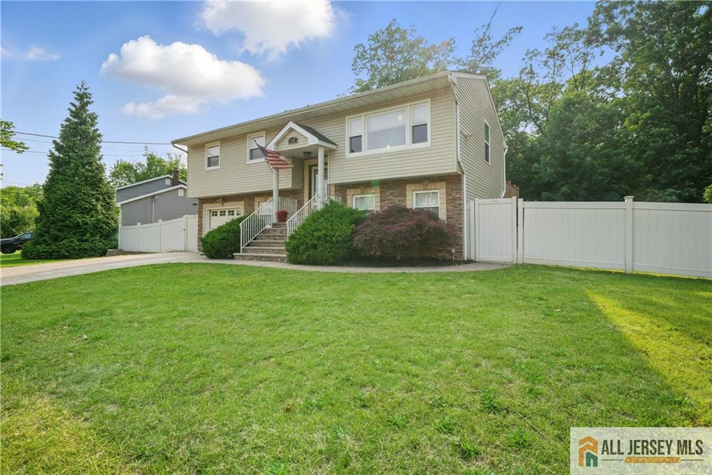 102 Murdock Street Image 5