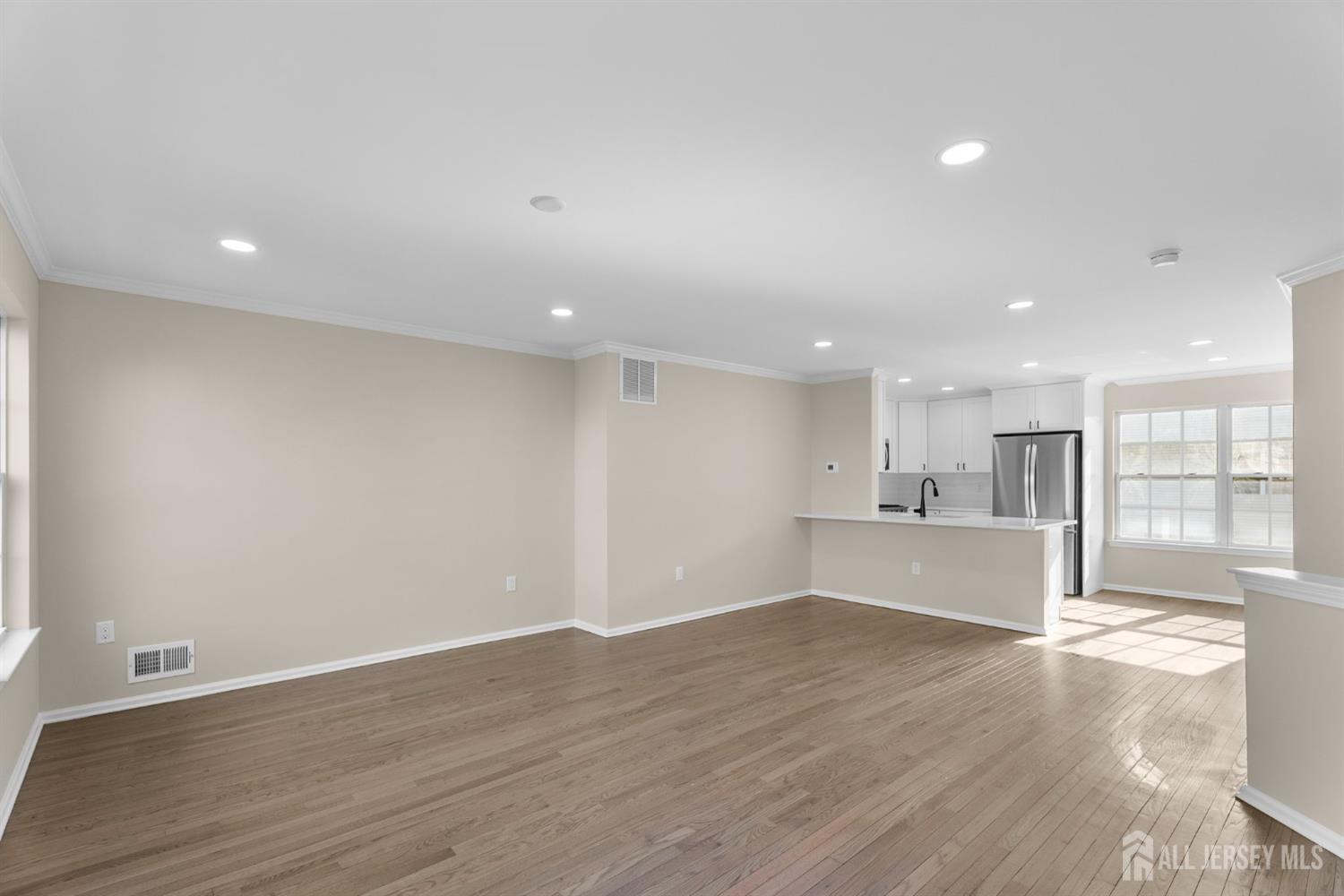 28 Giera Court, Sayreville, NJ, 08859 image 6