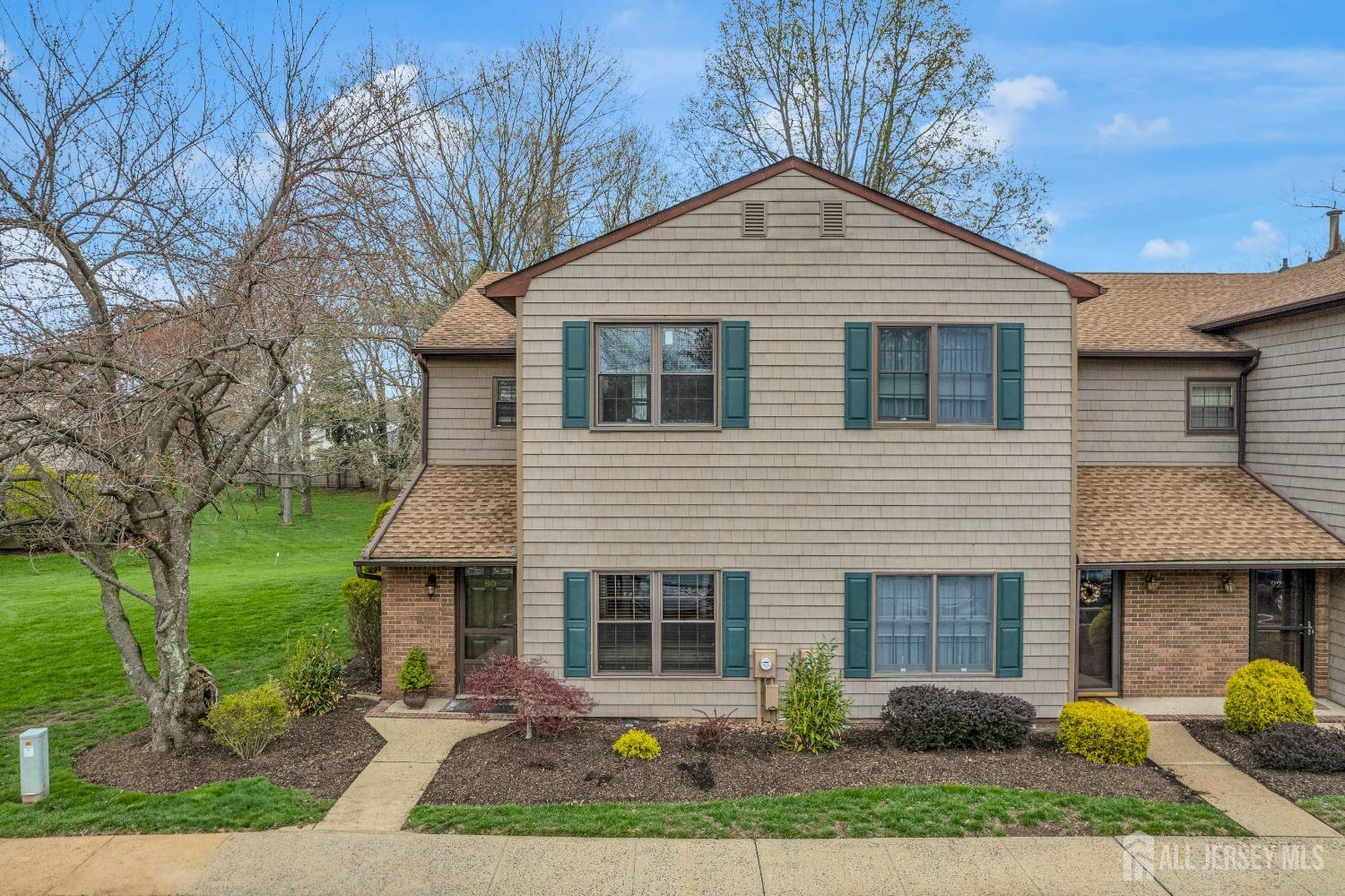 90 Pheasant Run, Edison, NJ, 08820