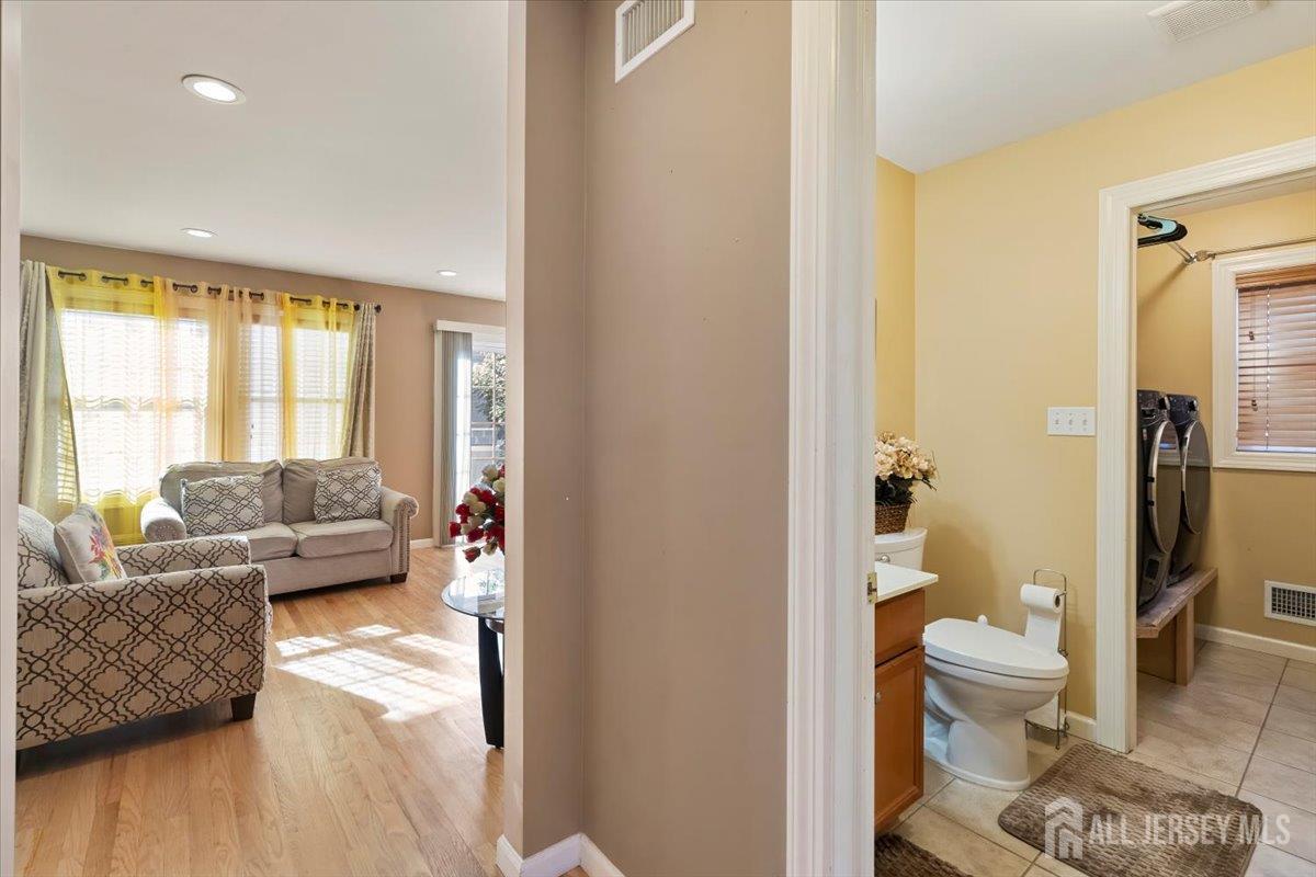 861 S Birch Street, Perth Amboy, NJ, 08861 image 28
