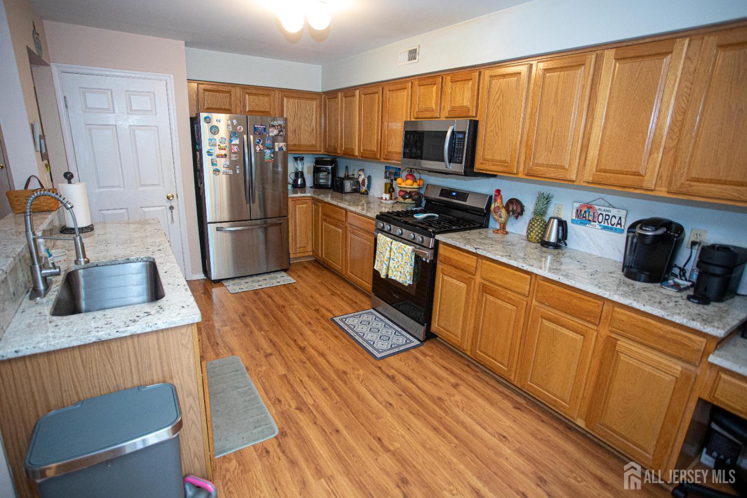 3806 Galloping Hill Lane Image 4