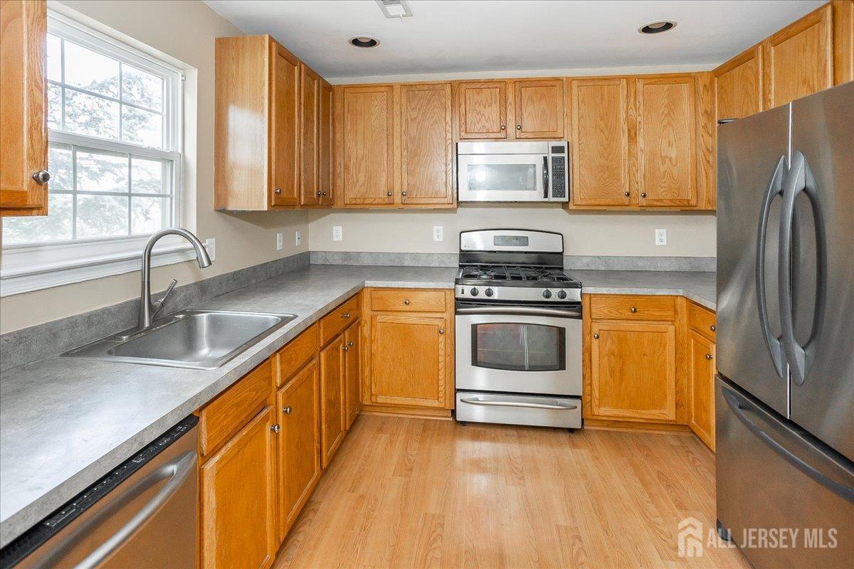 24 Hanna Lane, Old Bridge, NJ, 08879 image 12