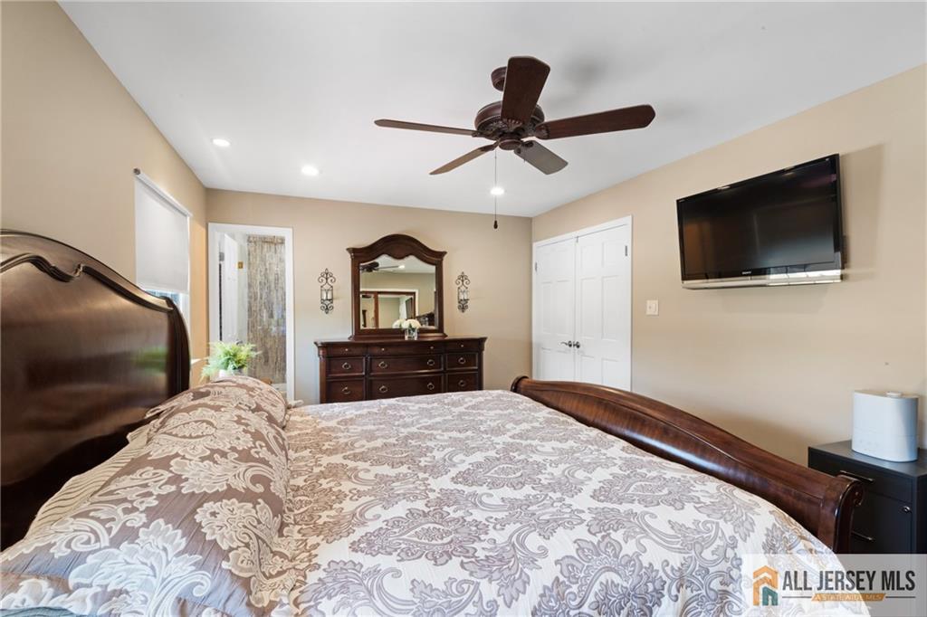 49 Lavender Drive, Edison, NJ, 08820 image 15
