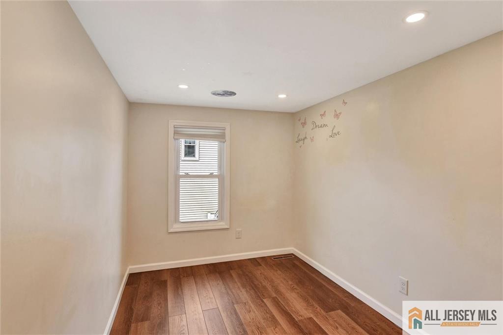 27 Laurel Street, South Amboy, NJ, 08879 image 28