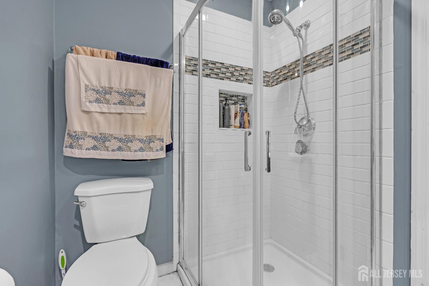 384 Gerry Road, North Brunswick, NJ, 08902 image 19