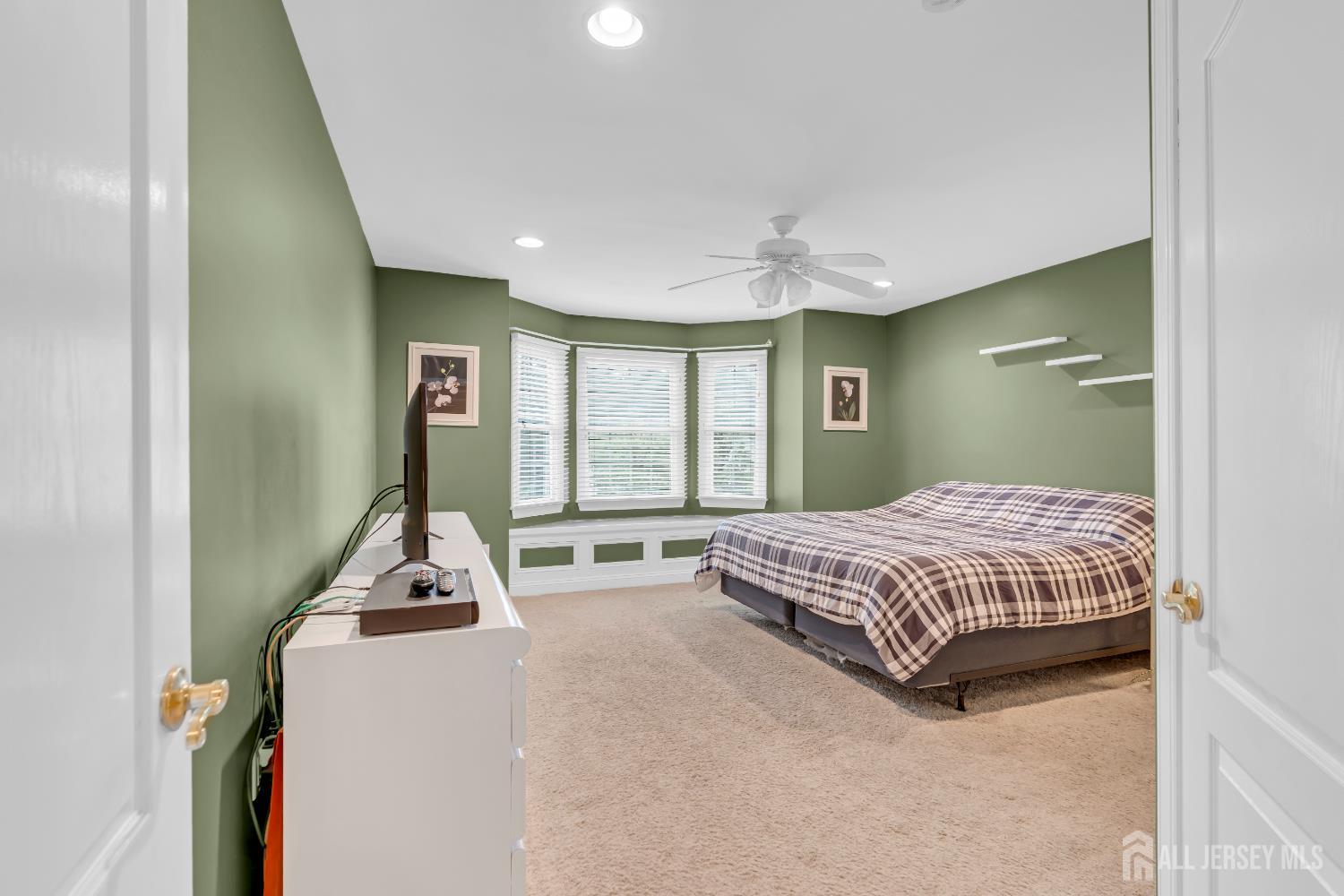 329 Valley View Circle, Freehold Twp, NJ, 07728 image 36