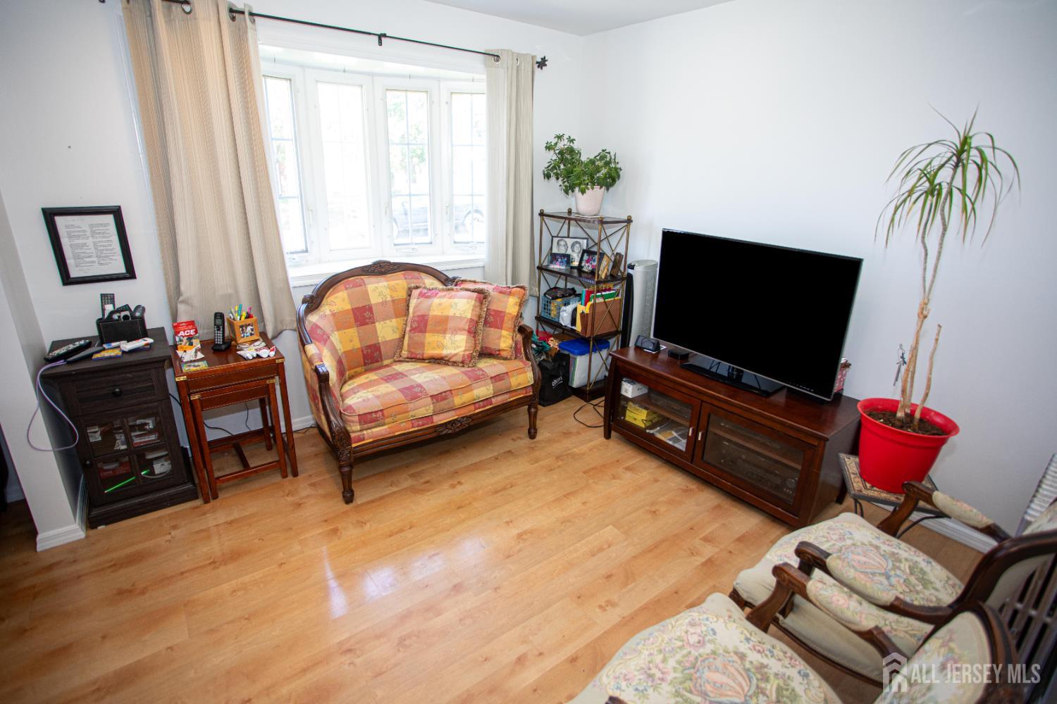 26 Liberty Street, Sayreville, NJ, 08879 image 9