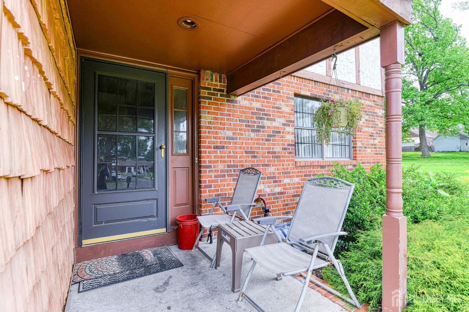 21 Wellington Court Image 1