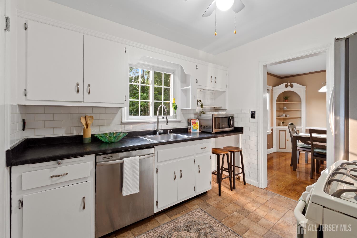 7 Woods End Road, West Orange, NJ, 07052 image 11