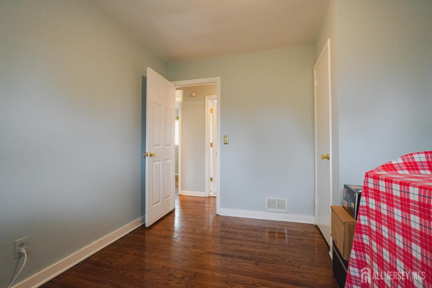 51 Vera Street, Piscataway, NJ, 08854 image 29