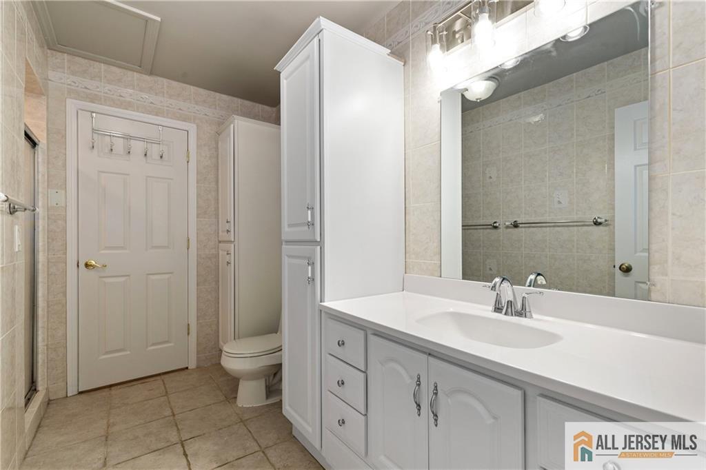 179 Hidden Court, Old Bridge, NJ, 08857 image 24