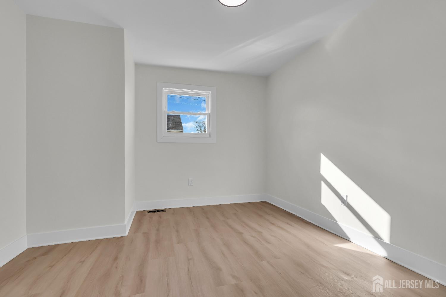 416-418 Hawthorne Street, Keyport, NJ, 07735 image 9