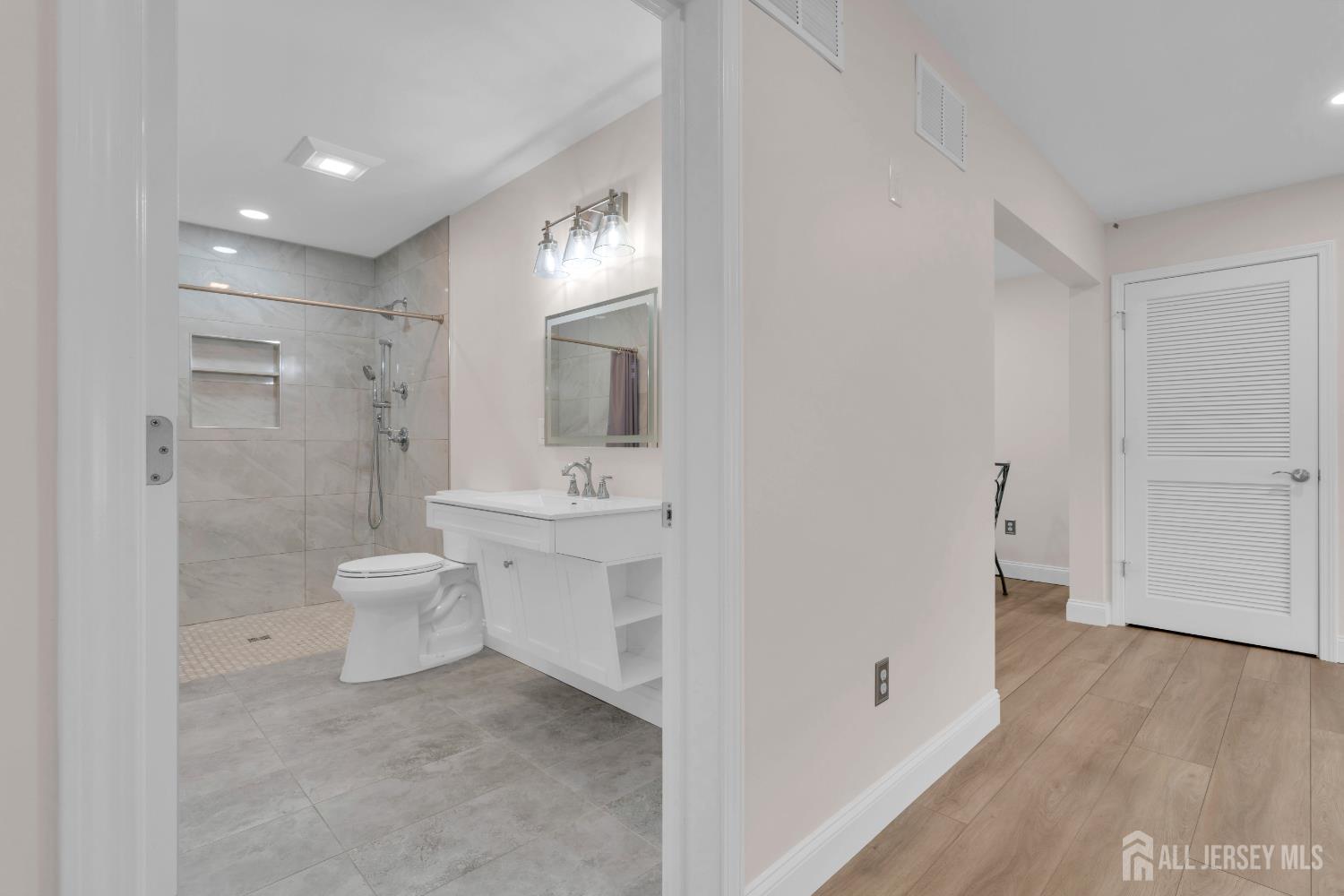 3 Malibu Court, Jackson, NJ, 08527 image 48