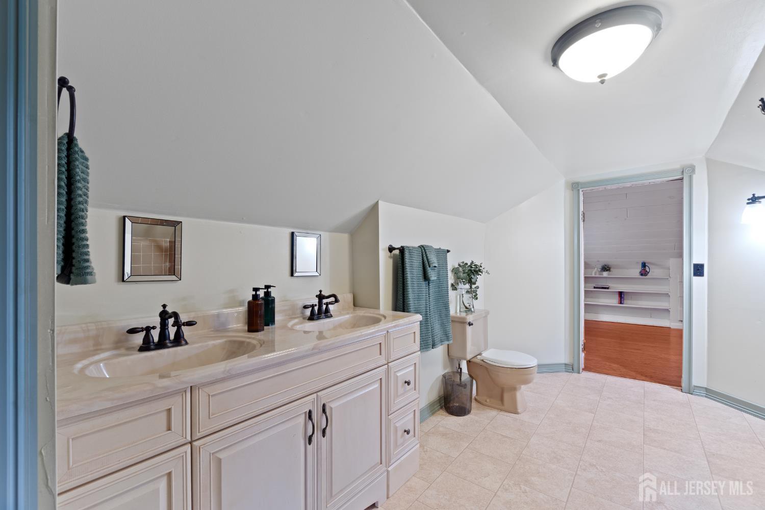 7 Woods End Road, West Orange, NJ, 07052 image 21