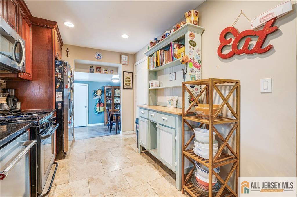 130 Tunison Road, New Brunswick, NJ, 08901 image 35