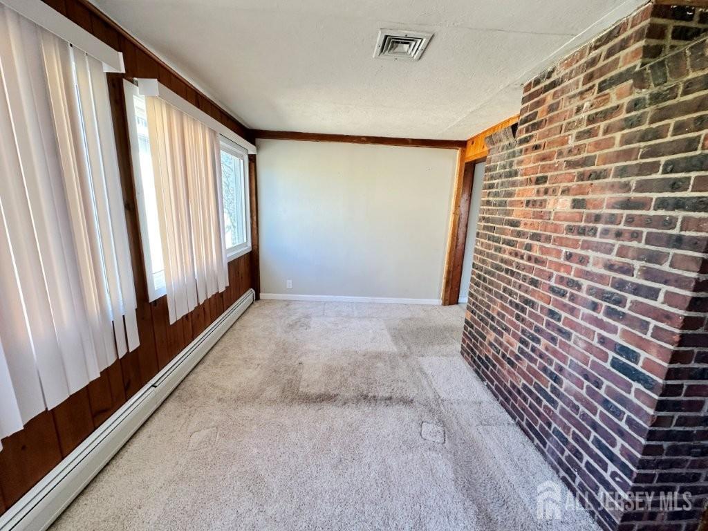 130 Maple Place Image 4