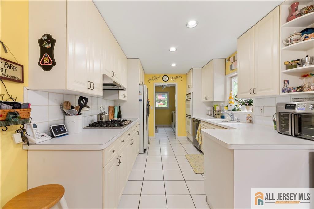14 Devon Road, Edison, NJ, 08820 image 15