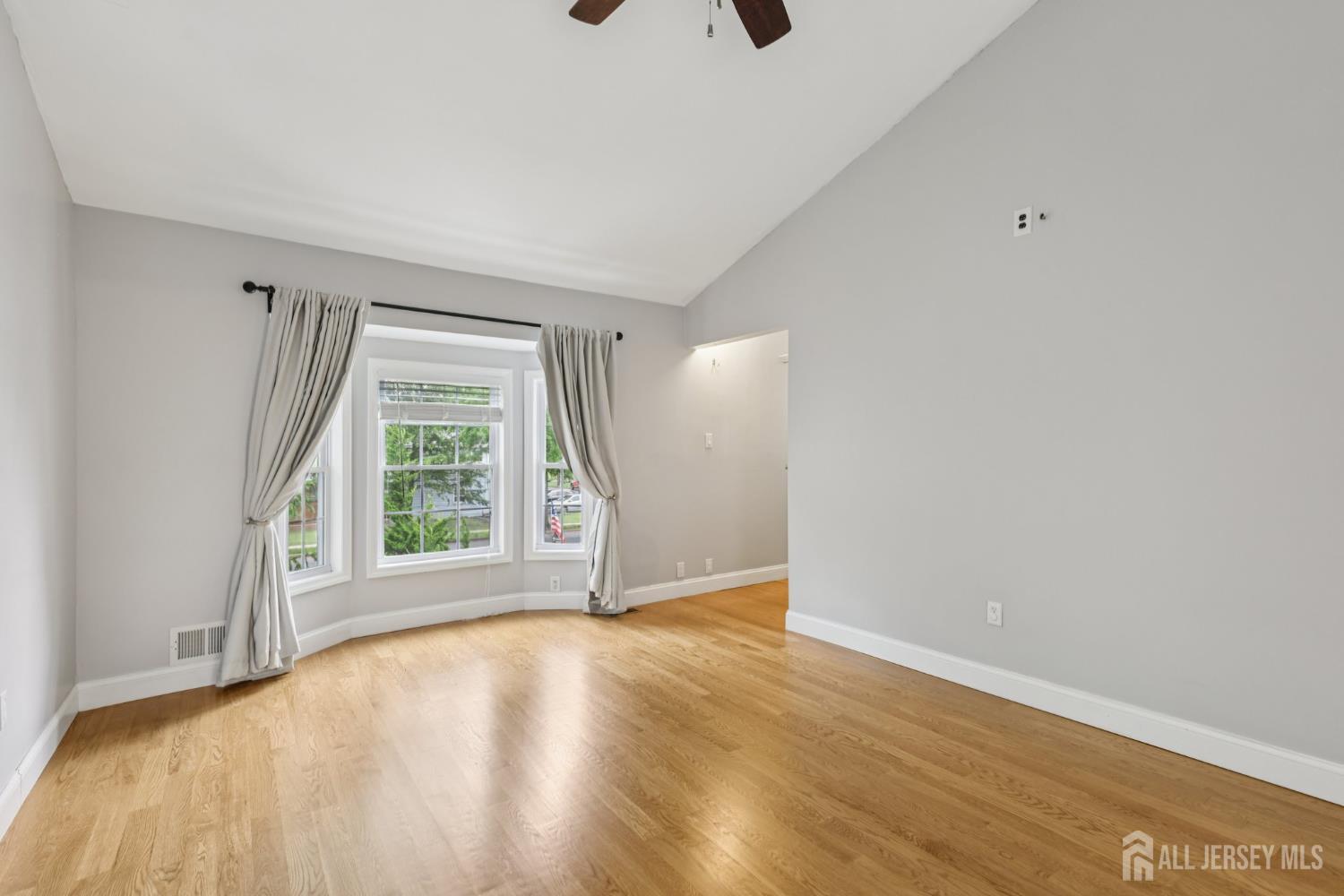 364 Grandview Avenue, Piscataway, NJ, 08854 image 17
