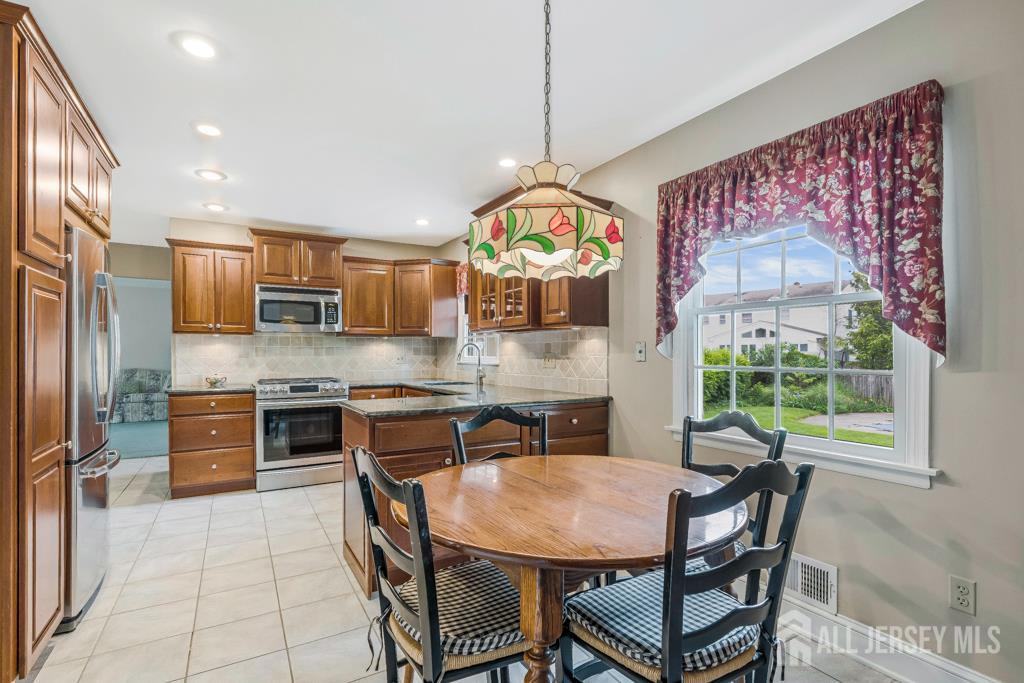 318 Ambrose Avenue, Middlesex, NJ, 08846 image 17