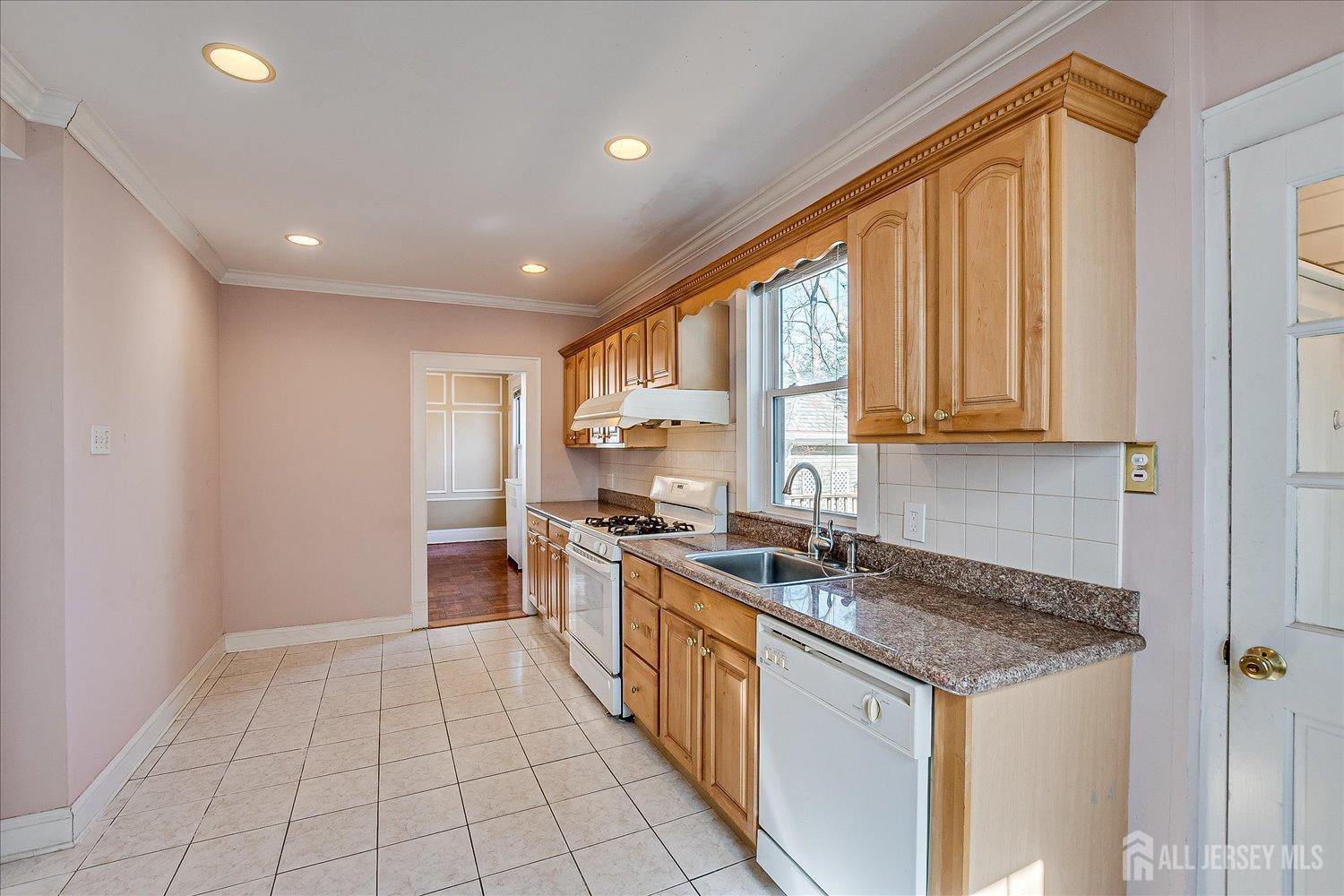 27 N 6th Avenue, Highland Park, NJ, 08904 image 23