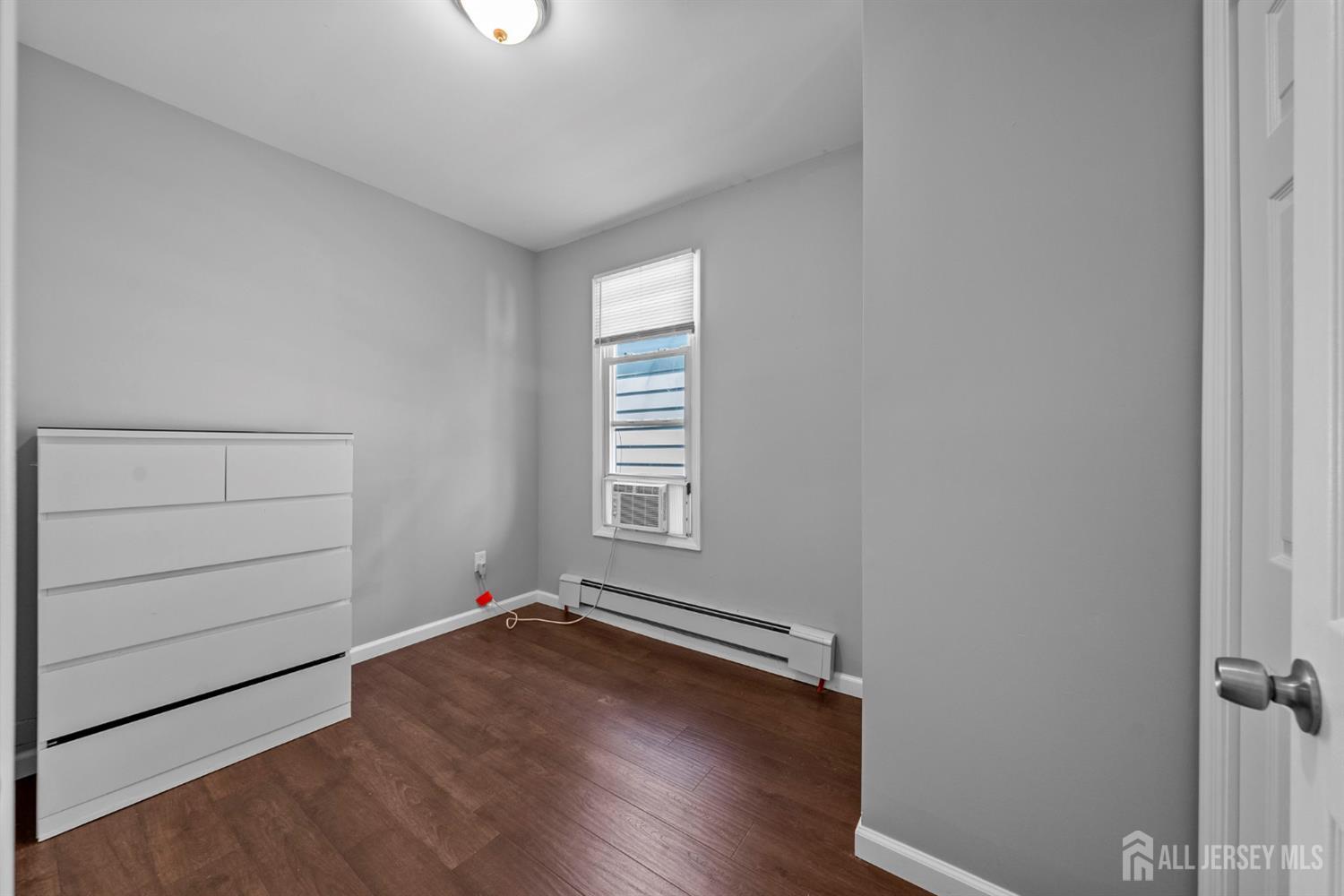 41 Guilden Street, New Brunswick, NJ, 08901 image 24