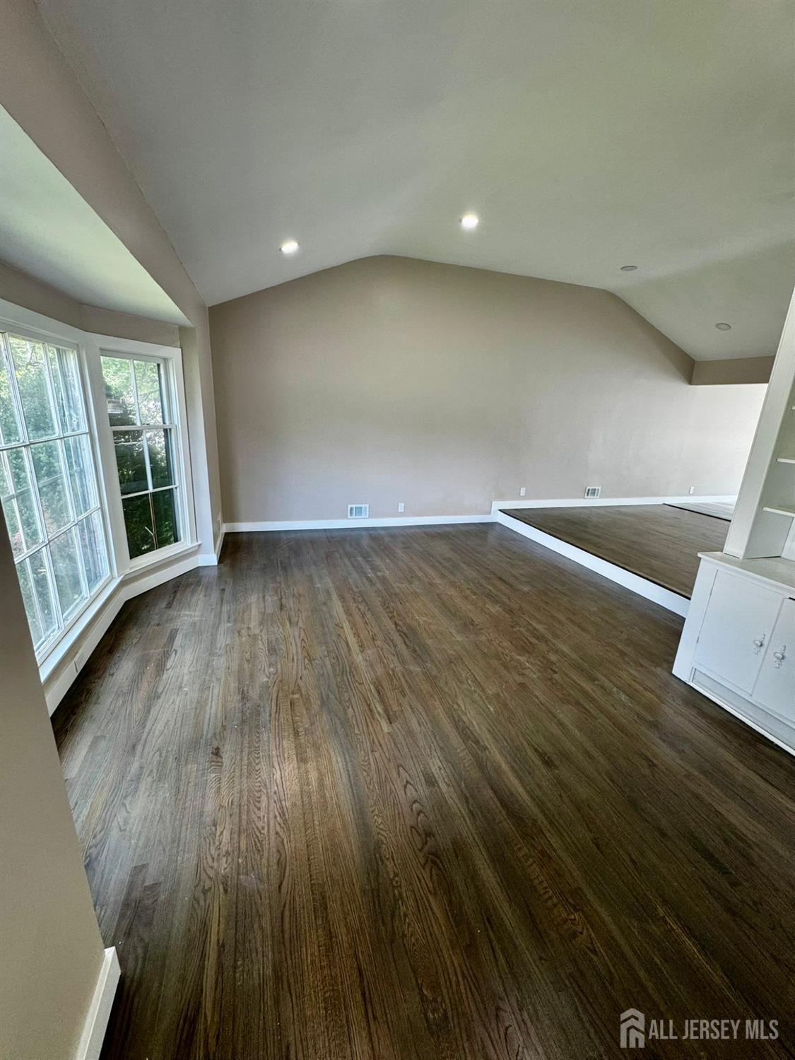 328 franklach Avenue, North Brunswick, NJ, 08902 image 20