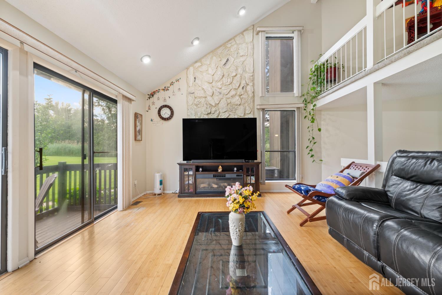 348 Westgate Drive, Edison, NJ, 08820 image 15