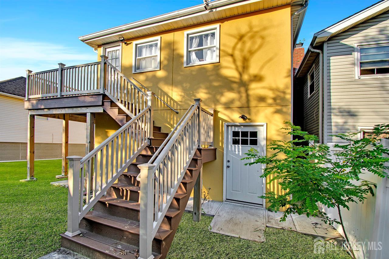 29 Ocean Boulevard Image 3