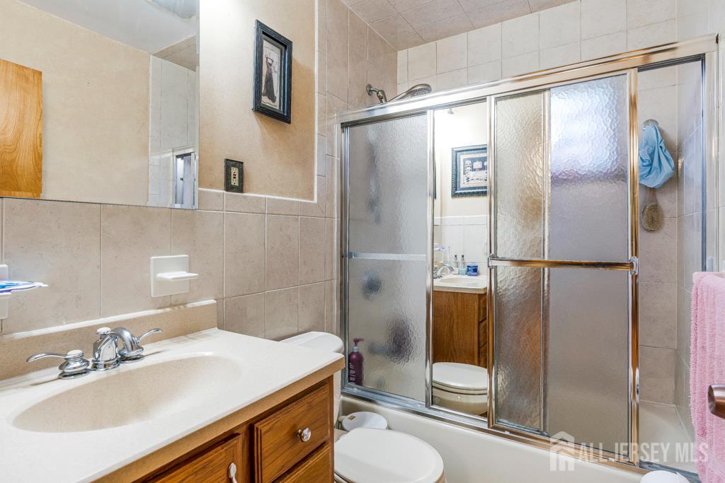 605 Beechwood Avenue, Middlesex, NJ, 08846 image 17